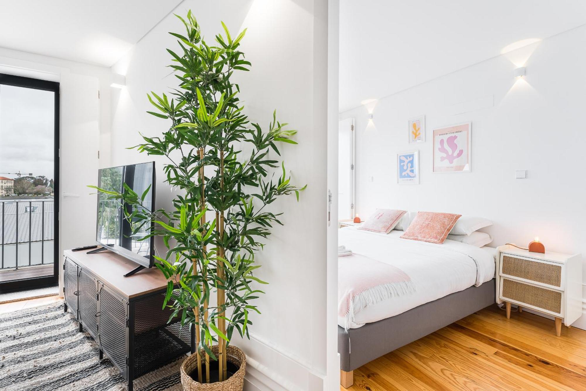 Sunshine Luxury House Urban Retreat Downtown *